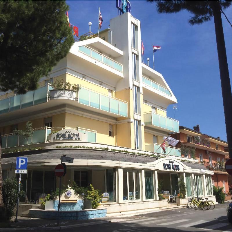Hotel Royal ميسانو ادرياتيكو المظهر الخارجي الصورة