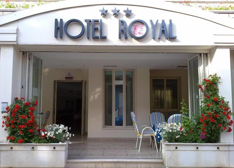 Hotel Royal ميسانو ادرياتيكو المظهر الخارجي الصورة