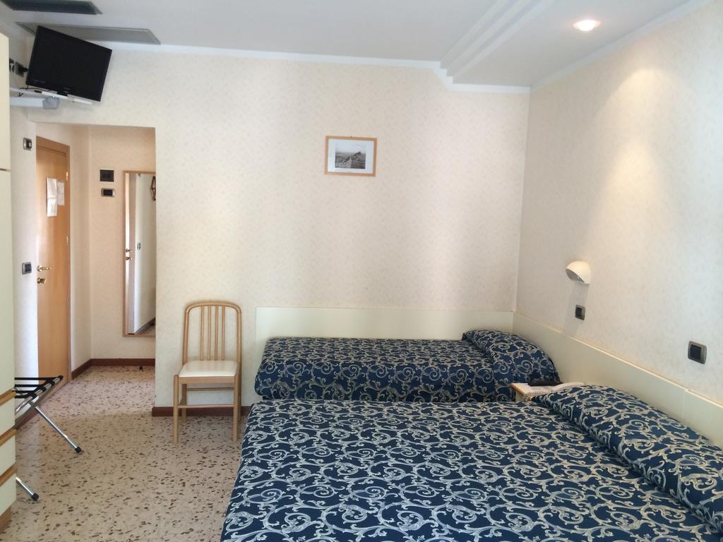 Hotel Royal ميسانو ادرياتيكو الغرفة الصورة