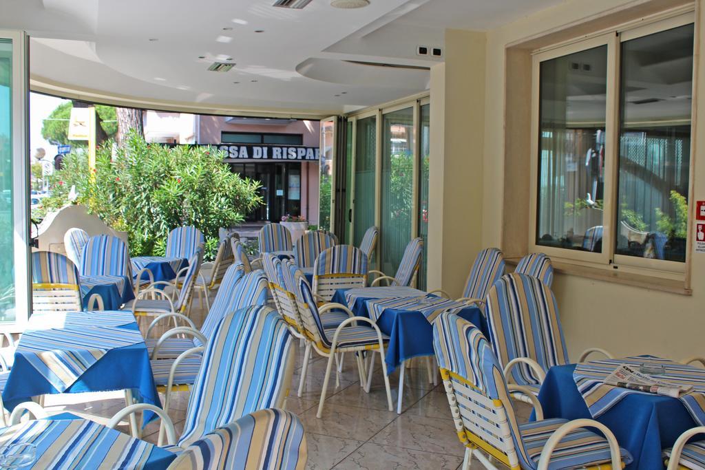 Hotel Royal ميسانو ادرياتيكو المظهر الخارجي الصورة