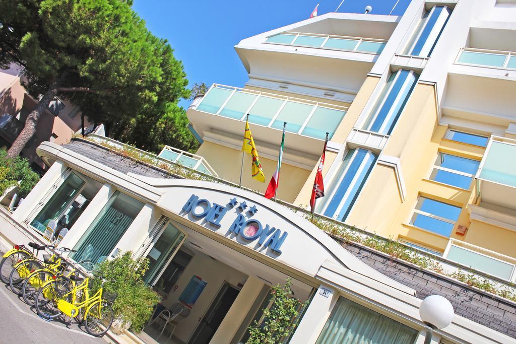 Hotel Royal ميسانو ادرياتيكو المظهر الخارجي الصورة