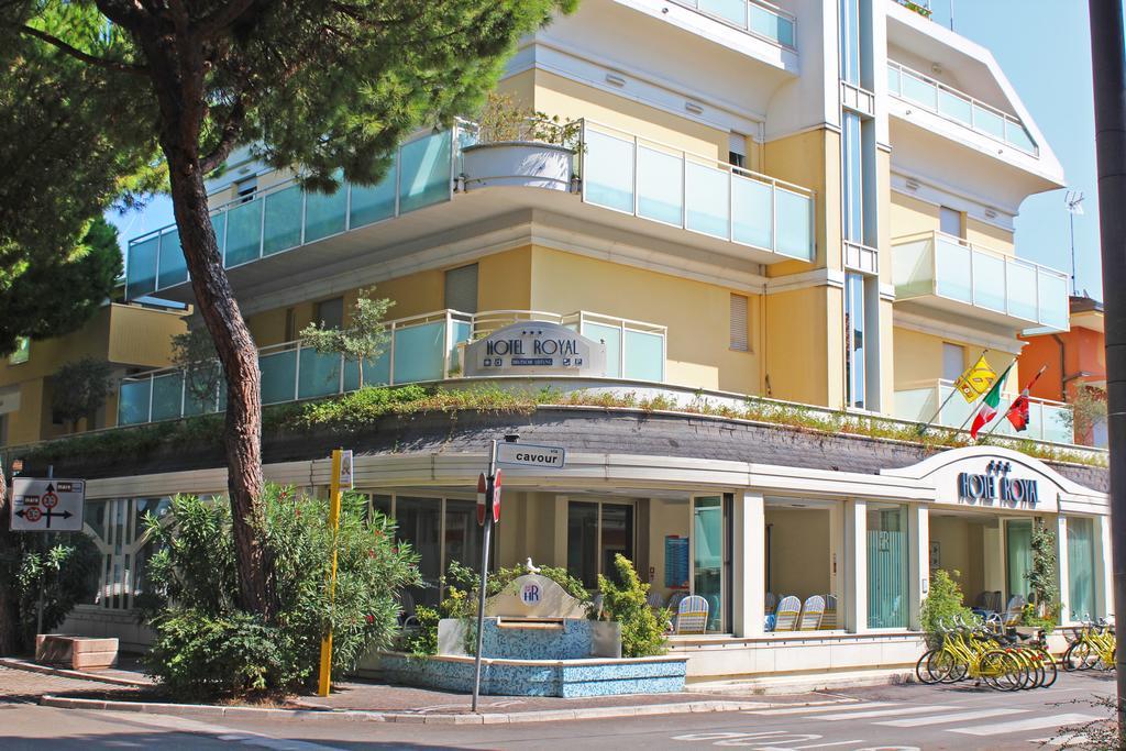 Hotel Royal ميسانو ادرياتيكو المظهر الخارجي الصورة
